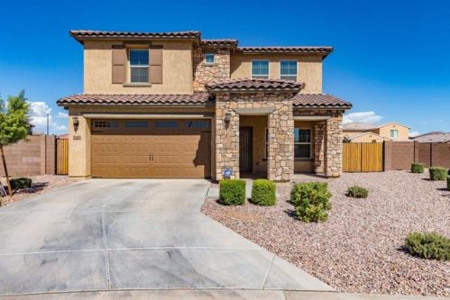 7685 Stuart Ave, Gilbert, AZ 85298