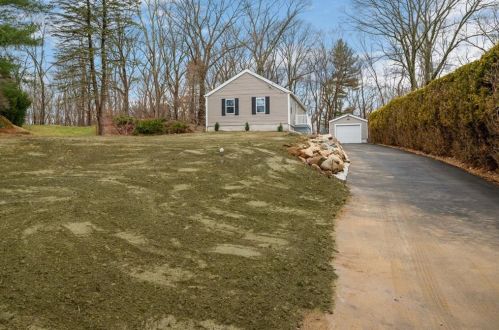 166 Pound Rd, Cumberland RI  02864-2706 exterior