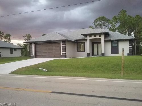 1107 Michael Ave, Lehigh Acres, FL 33936-3211