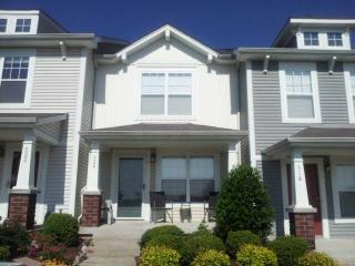 520 Shadow Glen Dr, Nashville, TN 37211-7524