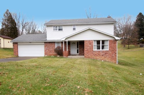 108 Fieldbrook Dr, Canonsburg, PA 15317-2949