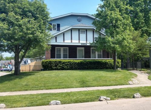3439 Club Crest Ave, Cincinnati, OH 45209-1858