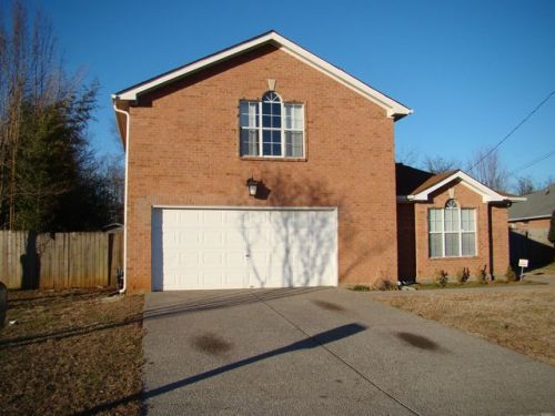 5025 Sunshine Dr, Antioch, TN 37013-5610