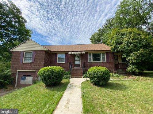 4906 Hood Dr, Fredericksburg VA  22408-2651 exterior