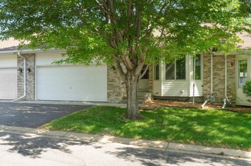 14113 Essex Ln, Saint Paul, MN 55124-5802