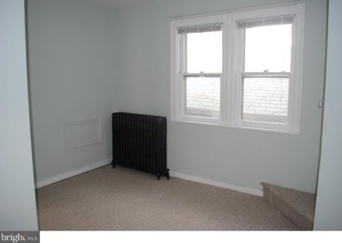 27 Washington Ave, Camden NJ  08108-3715 exterior