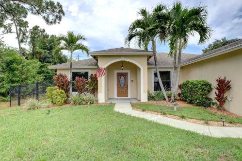 2930 Ortega St, Fort Pierce, FL 34953-4421