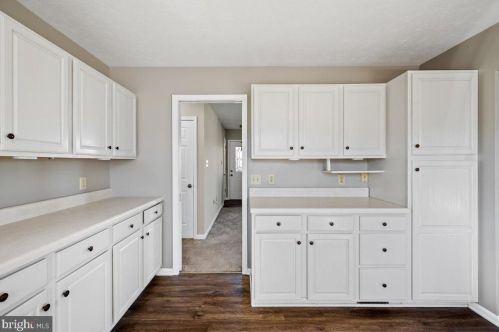 217 Green Hills Ln, New Market VA  22844-3526 exterior