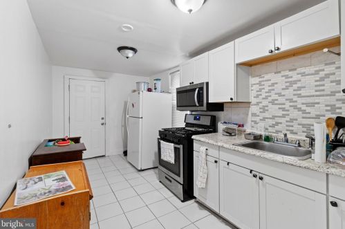 1011 Division St, Trenton NJ  08611-1014 exterior