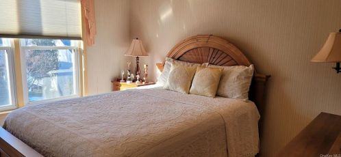 39 Larkin Ln, Garnerville NY  10923-1536 exterior