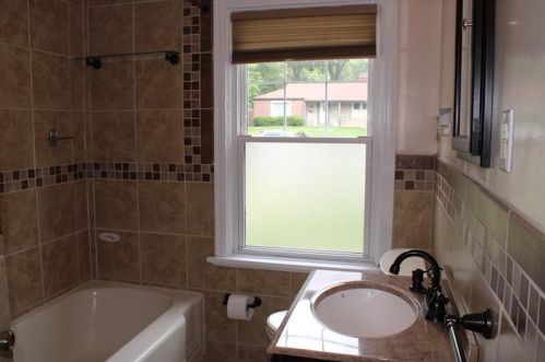 25 Crystal Dr, Oakmont PA  15139-1001 exterior