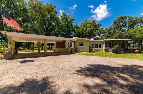 10710 Mcintosh Rd, Thonotosassa FL  33592-3945 exterior