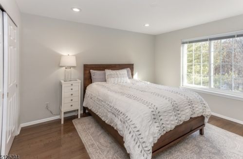 291 Riveredge Dr, Chatham Township NJ  07928-3104 exterior