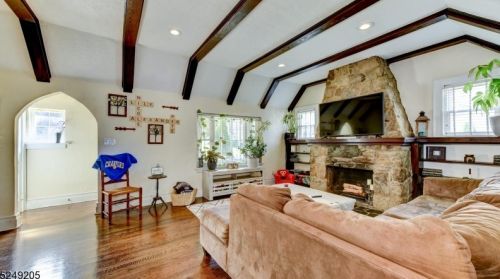 12 Hickory St, Cranford NJ  07016-3045 exterior