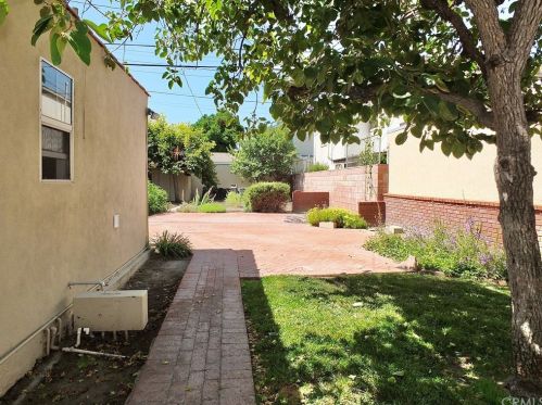 2610 Kansas Ave, South Gate CA 90280-4021 exterior