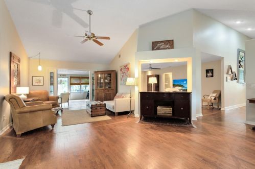 1027 Chesterfield Cir, Casselberry, FL 32708-4711
