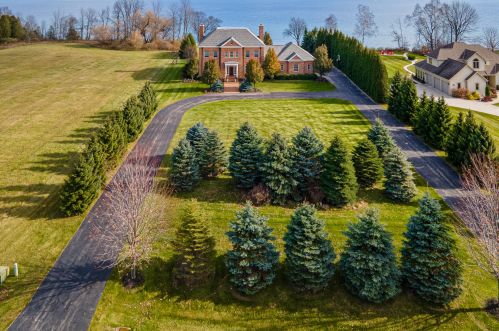 9211 Seagull Rd, Newton, WI 53063-9523