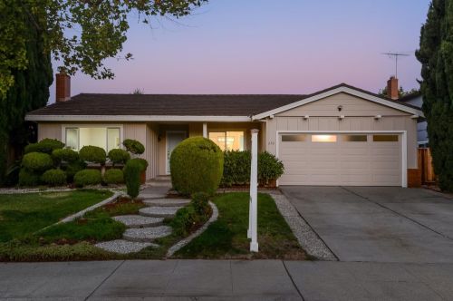 650 Starbush Dr, Sunnyvale, CA 94086-8246