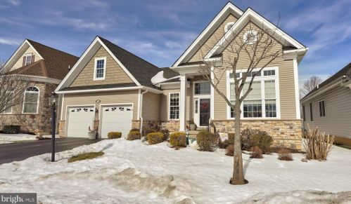 706 Hillview Dr, Collegeville, PA 19426-2906