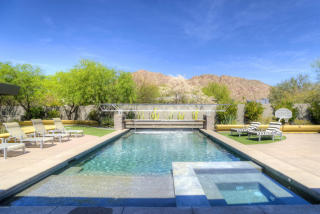 4426 Los Vecinos Dr, Phoenix, AZ 85018-3232