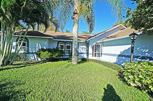 674 Jordan Ave, Sebastian, FL 32958-4836