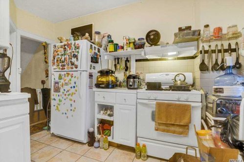122-08 Hillside Ave, Jamaica, NY 11418-1743