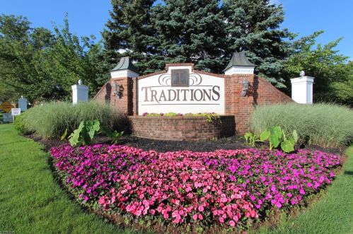 1025 Flakne Ct, South Plainfield, NJ 07080-2350