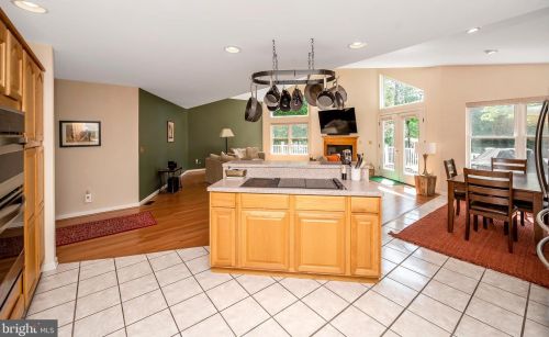 413 Yorktown Blvd, Locust Grove VA  22508-5118 exterior