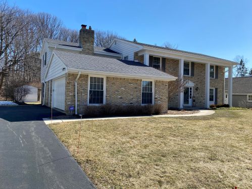 6420 Elm Tree Rd, Milwaukee, WI 53217-4126