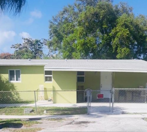422 Phippen Waiters Rd, Dania Beach, FL 33004-4914