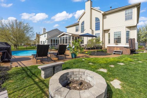 296 Trail, Pataskala OH  43062-9691 exterior