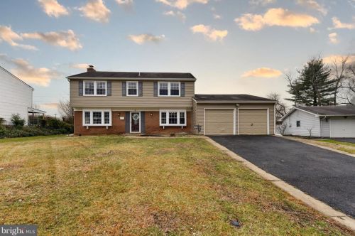 23 Topeka Pass, Willingboro NJ  08046-4111 exterior