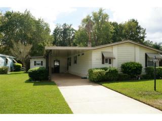3413 Myakka River Rd, Tavares, FL 32778-4889