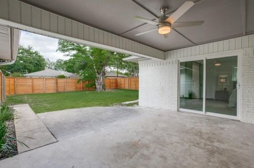 920 Loganwood Ave, Richardson TX  75080-3037 exterior