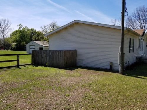 10335 Francis Dr, Dade City, FL 33525-1581