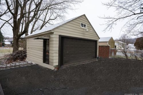 679 Woodtick Rd, Waterbury CT  06705-1740 exterior