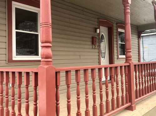 215 Water St, West Newton, PA 15089-1619
