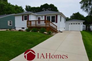 1065 26th St, Midway, IA 52302-5148