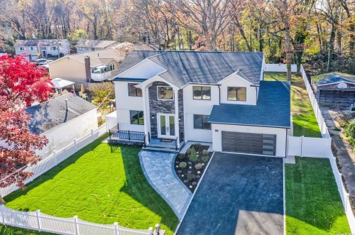 542 Linden St, Hempstead NY  11552-2649 exterior