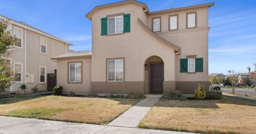 4237 Ivory Ln, Turlock CA  95382-7430 exterior