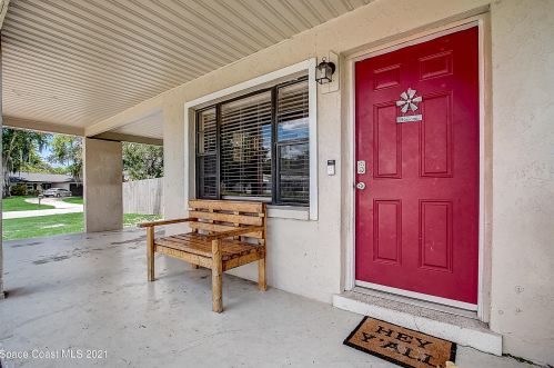 555 Mendel Ln, Titusville, FL 32796-2659