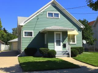 232 Kaukauna St, Menasha, WI 54952-3022