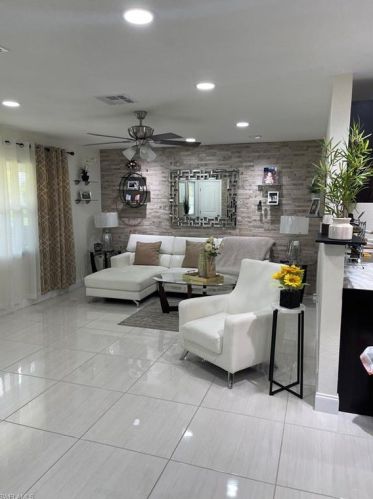 407 Jersey Rd, Lehigh Acres, FL 33936-6335