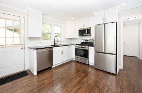 168 Laughlin Rd, Stratford, CT 06614-4322