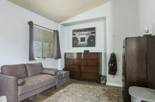 1804 Elleby Ct, Modesto CA  95355-8658 exterior