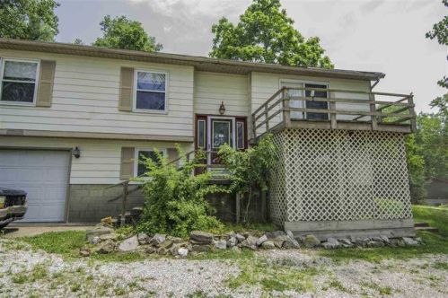 10149 Pine Bluff Dr, Jonestown, IN 47512-8240