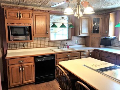 419 18th Ave, Beaver Falls, PA 15010-2945