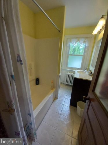 323 Columbia Ave, Lansdale PA 19446-3312 exterior