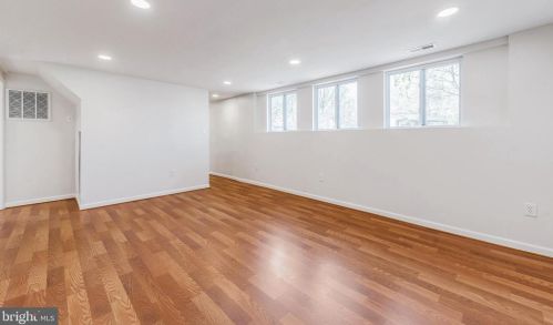 2004 York Dr, Woodbridge VA  22191-2433 exterior