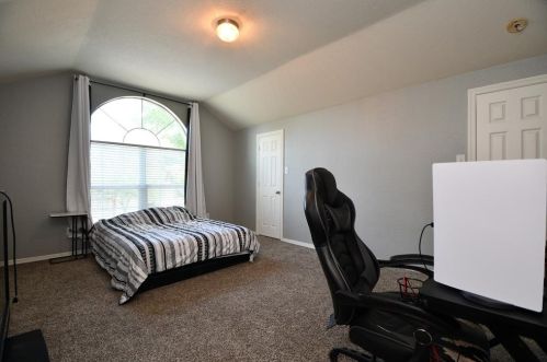 8514 Sports Haven Dr, Humble TX  77346-6000 exterior